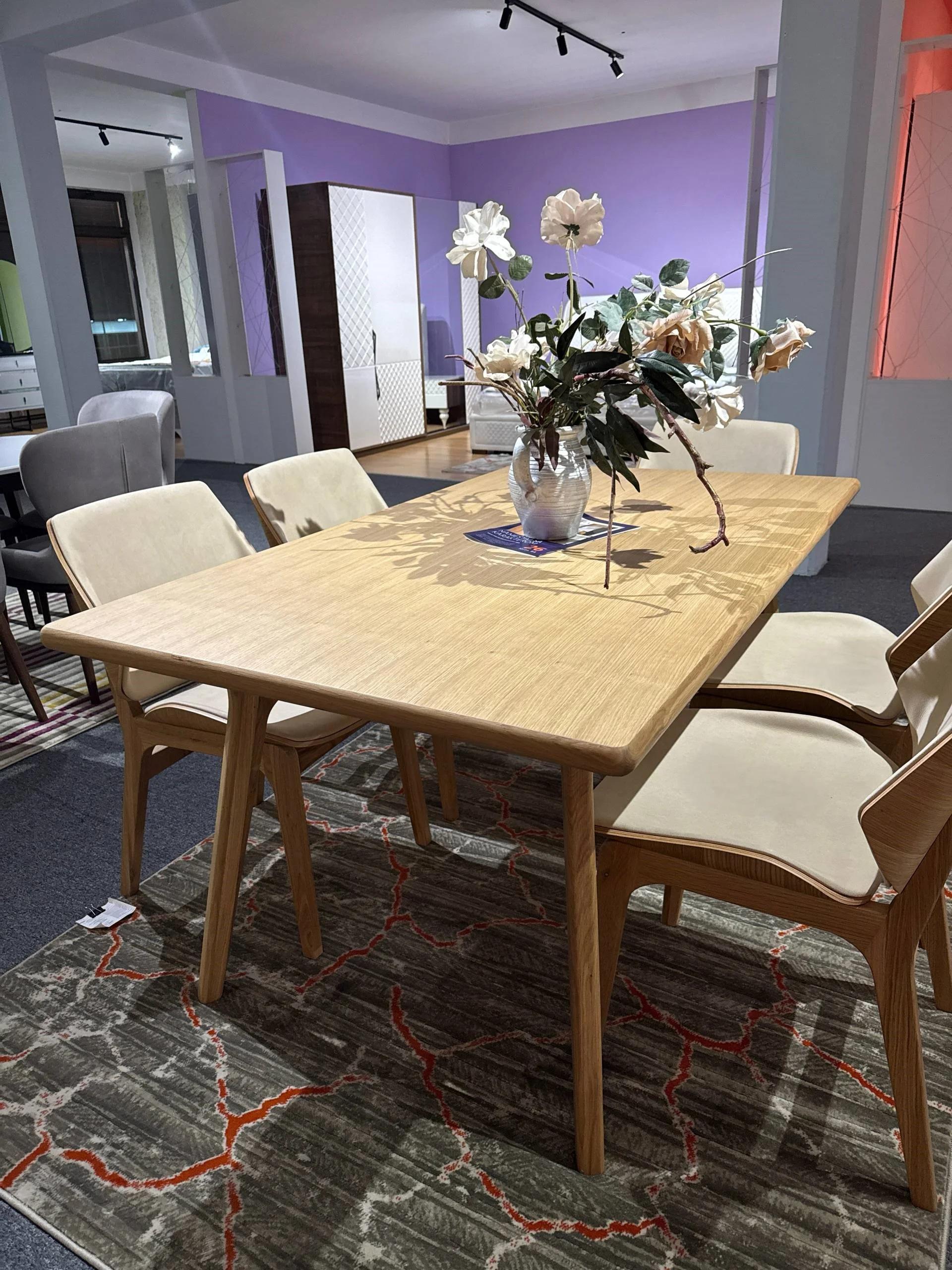 Trpezarijski Sto Bellini